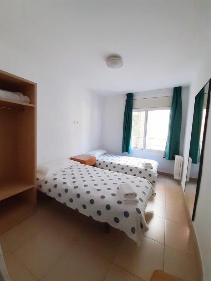 Hostal Mozaik Lloret Лорет де Мар Екстериор снимка