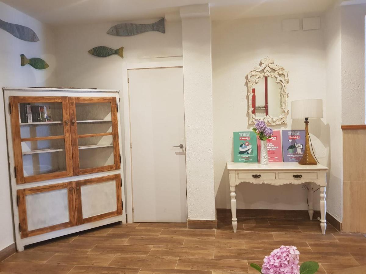 Hostal Mozaik Lloret Лорет де Мар Екстериор снимка
